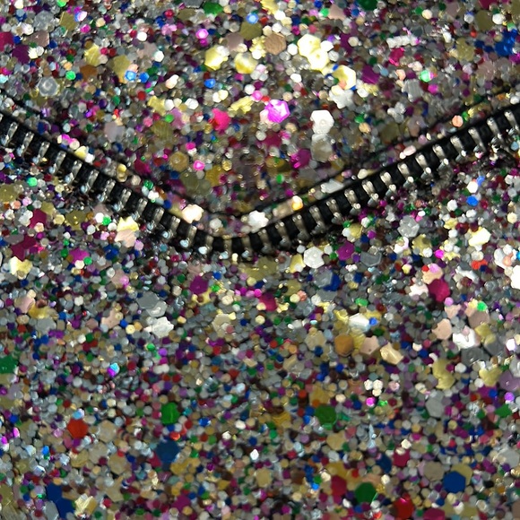 Super fun, Rebecca Minkoff zipper detail clutch used once and multicolor glitter - Picture 2 of 8